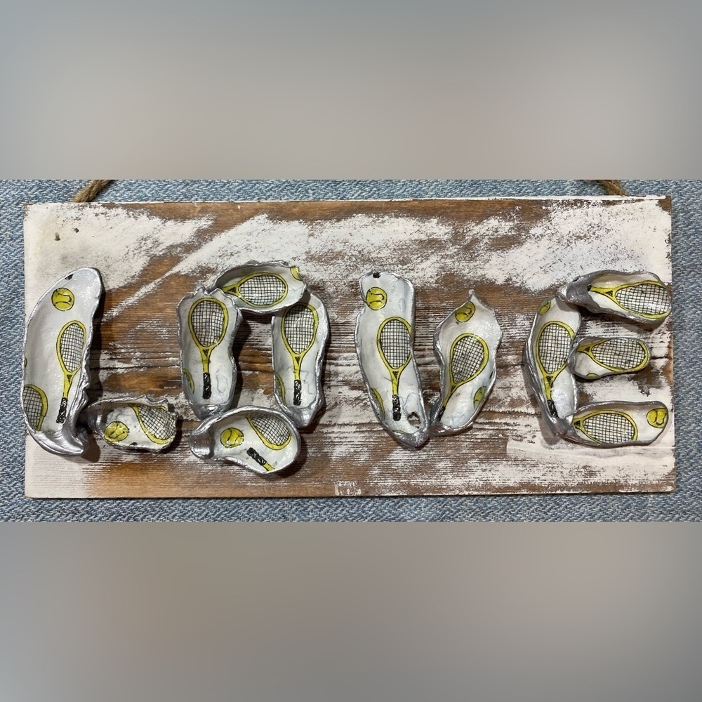 Wall Door Hanging Made of Oyster Shells Tennis LOVE Design Handmade - Picture 3 of 6